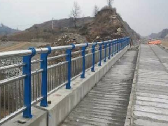 道路护栏